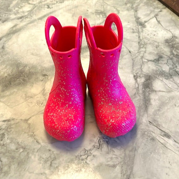 Crocs toddler girl sparkly boots size c8 - Picture 1 of 3